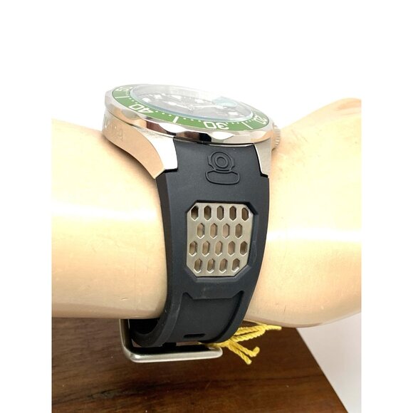 Invicta Men's Watch 12560 Pro Diver Quartz Black Dial Green Bezel Rubber Band - Picture 12 of 14